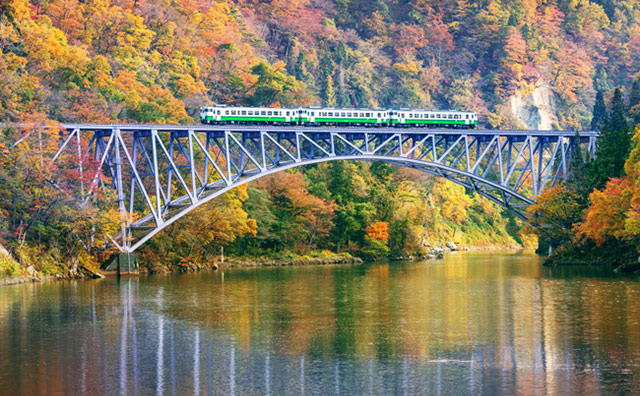 【厳選】一度は行きたい！東日本のおすすめ紅葉絶景スポット10選
			（別ウィンドウで開きます）
